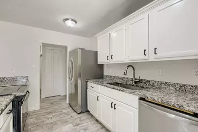804 Netherland Drive, Arlington, TX 76017 - Photo 8