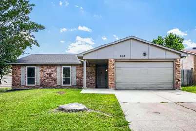 804 Netherland Drive, Arlington, TX 76017 - Photo 1
