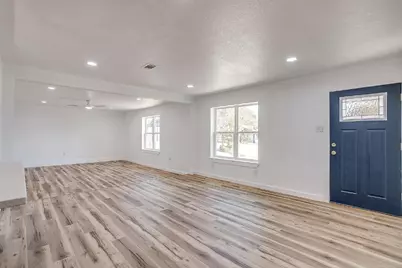 521 Mesquite Avenue, Crowley, TX 76036 - Photo 6