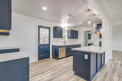 521 Mesquite Avenue, Crowley, TX 76036 - Photo 14