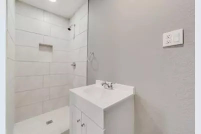 930 W Freeman Street, Sherman, TX 75092 - Photo 10