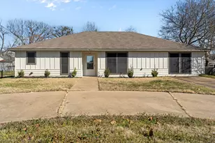 400 Baker St, Lindale, TX 75771 - Photo 2