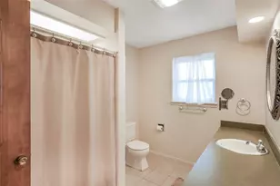 1822 E Cedar Elm Dr, Arlington, TX 76012 - Photo 22