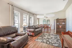 1822 E Cedar Elm Dr, Arlington, TX 76012 - Photo 14