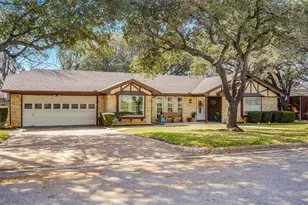 1822 E Cedar Elm Dr, Arlington, TX 76012 - Photo 30
