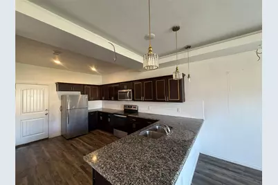 625 E Powell Avenue, Fort Worth, TX 76104 - Photo 12