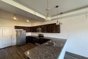 625 E Powell Ave, Fort Worth, TX 76104 - Photo 12