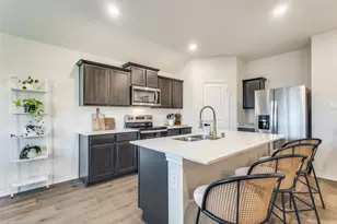 13193 Don Fisher Ln, Providence Village, TX 76227 - Photo 10