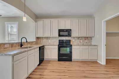 433 Lead Creek Drive, Fort Worth, TX 76131 - Photo 22