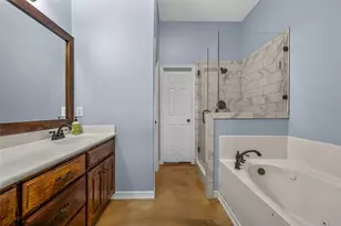 275 N Quail Run Dr, West, TX 76691 - Photo 16