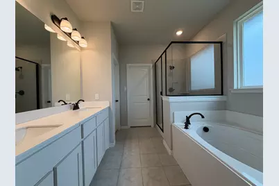 1035 Northern Oaks Court, Springtown, TX 76082 - Photo 10