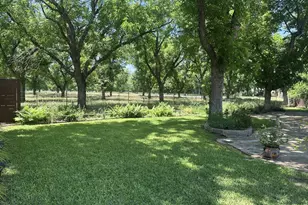 8903 Ravenswood Rd, Granbury, TX 76049 - Photo 32