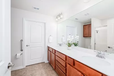 816 Hidden Eddy Drive, McKinney, TX 75071 - Photo 16