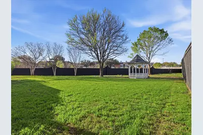 1227 Cambridge Drive, Carrollton, TX 75007 - Photo 34