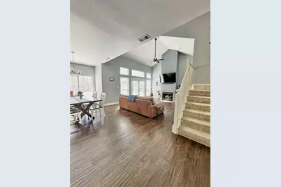 213 Cimarron Trail #1, Irving, TX 75063 - Photo 2