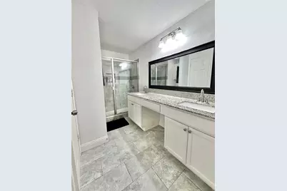 213 Cimarron Trail #1, Irving, TX 75063 - Photo 8