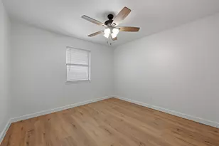 1204 Zahara St, Bowie, TX 76230 - Photo 20