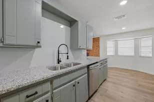 1204 Zahara St, Bowie, TX 76230 - Photo 8