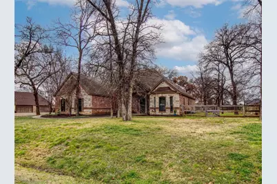 202 Woodland Drive, Krugerville, TX 76227 - Photo 2