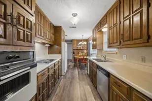 2104 Scarlet Oak Dr, Richardson, TX 75081 - Photo 8