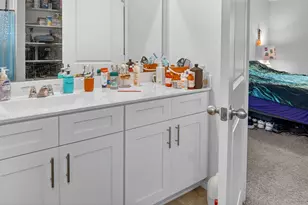 536 Bronze Cir E, Springtown, TX 76082 - Photo 18