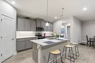 333 Alice Harney Rd, Burleson, TX 76028 - Photo 2