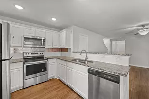 727 W Johnson St, Denison, TX 75020 - Photo 4