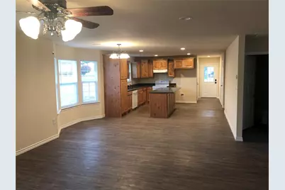 315 Water Street, Whitesboro, TX 76273 - Photo 2