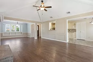 2018 Robin Hill Ln, Carrollton, TX 75007 - Photo 12