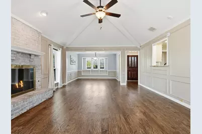 2018 Robin Hill Lane, Carrollton, TX 75007 - Photo 10