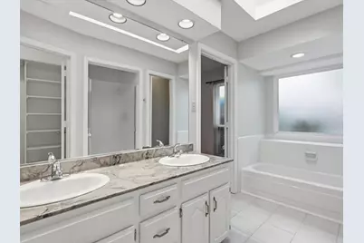 2018 Robin Hill Lane, Carrollton, TX 75007 - Photo 24