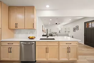 1225 Bellaire Dr, Grapevine, TX 76051 - Photo 16