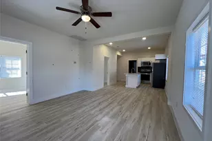705 E 1st N St, Kaufman, TX 75142 - Photo 4
