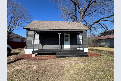 705 E 1st North Street, Kaufman, TX 75142 - Photo 1