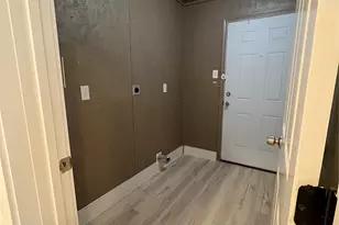 705 E 1st N St, Kaufman, TX 75142 - Photo 12