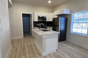 705 E 1st N St, Kaufman, TX 75142 - Photo 6