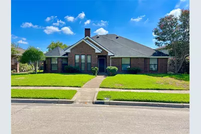 1028 Silverthorn Court, Mesquite, TX 75150 - Photo 1