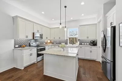 111 W Walters Street, Lewisville, TX 75057 - Photo 16