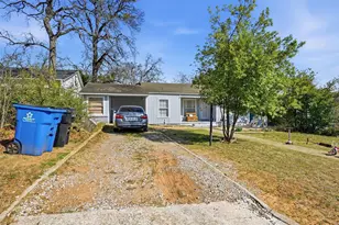 417 E Morton St, Denison, TX 75021 - Photo 2