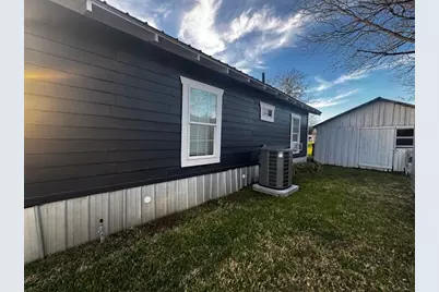 406 E Main Street, Wortham, TX 76693 - Photo 20