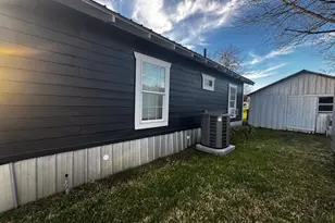 406 E Main St, Wortham, TX 76693 - Photo 22