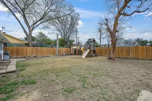 514 W Ridgewood Dr, Garland, TX 75041 - Photo 34