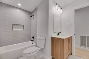 2015 Rose Hill Rd, Carrollton, TX 75007 - Photo 12