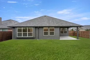 930 Madeline Ln, Cleburne, TX 76033 - Photo 4