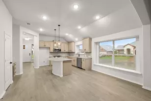 930 Madeline Ln, Cleburne, TX 76033 - Photo 12