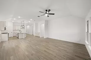 906 Madeline Ln, Cleburne, TX 76033 - Photo 12
