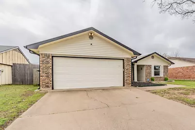 3808 Glengate Drive, Arlington, TX 76016 - Photo 2