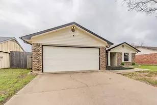 3808 Glengate Dr, Arlington, TX 76016 - Photo 2