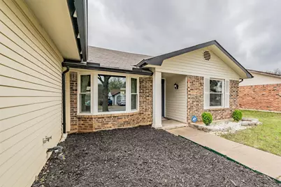 3808 Glengate Drive, Arlington, TX 76016 - Photo 4