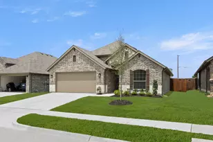 806 Misty Ln, Cleburne, TX 76033 - Photo 2